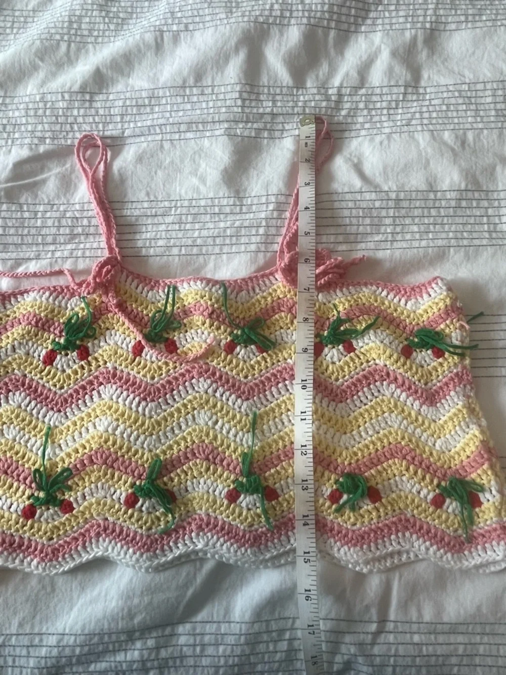 Women’s Summer Festival Crochet Crop Top - Picture 4 of 5